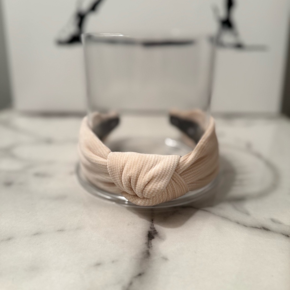 Lele Sadoughi Bisque Soft Waffle Knotted Headband